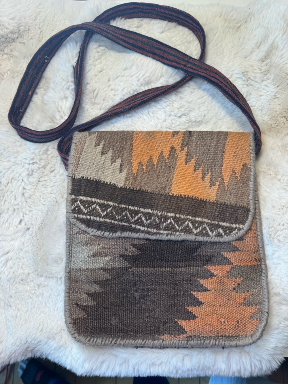 Vintage bohemian southwestern wool crossbody woven bag festival hippy Aztec boho